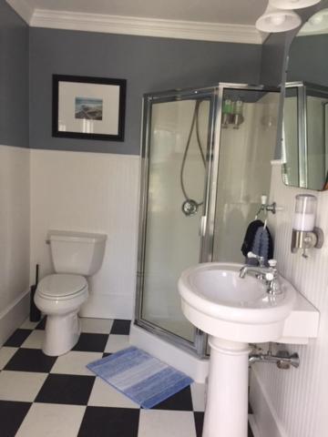 Queen Suite