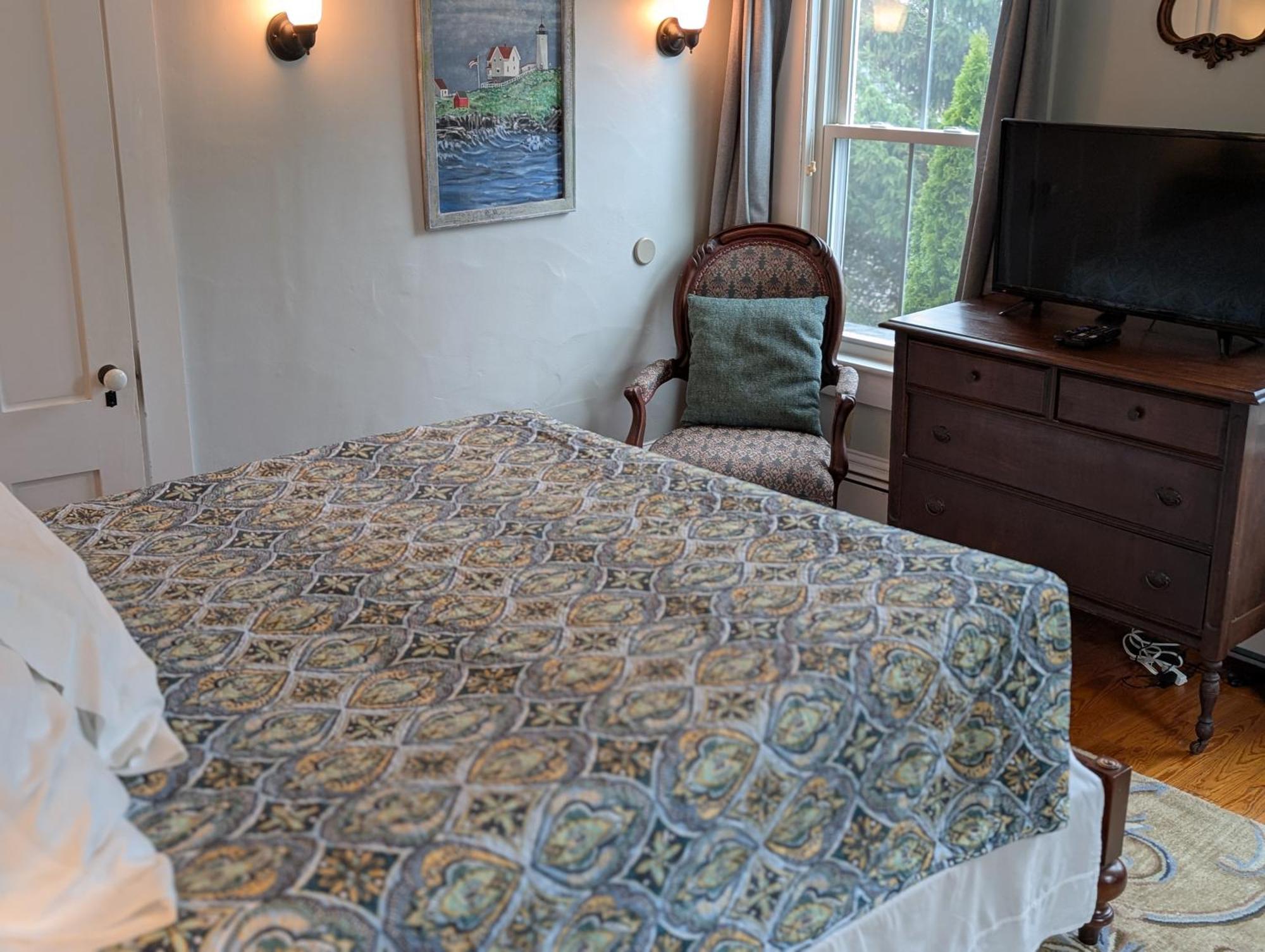 Queen Suite